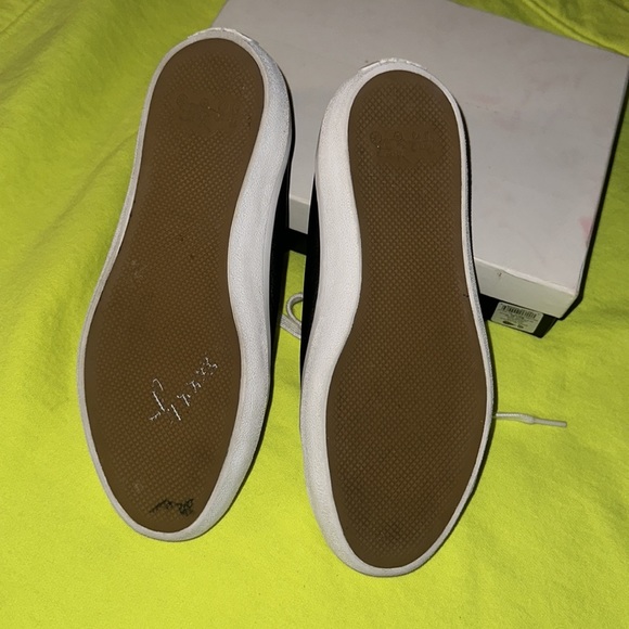 Coach Leather Sneakers size 6.5 - Picture 8 of 11